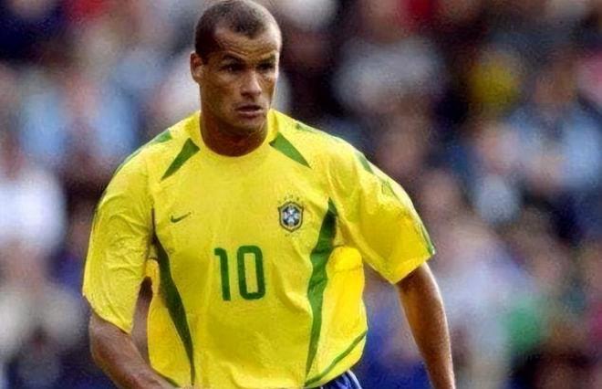 尽管巴萨在 尽管巴萨在